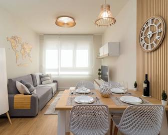 Home In Castro Con Parking - Castro-Urdiales - Salle à manger