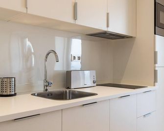 Belem Design Studio 2 By Homing - Lisbon - Kitchen