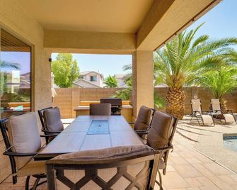 Private Hot Tub Pet-Friendly Maricopa Escape! - Maricopa - Patio