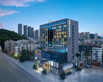 Days Hotel by Wyndham Shenzhen Sanlian - Shenzhen - Bygning