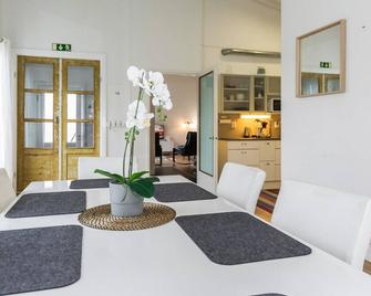 Tammikallio by Interhome - Kemiö - Comedor