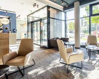 B&B Hotel München-Trudering - Múnich - Lobby