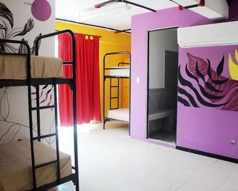 Hotel & Hostel Casa de Luz Cancun - Cancún - Habitación