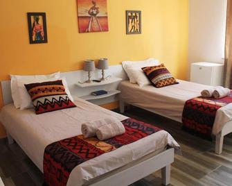 Omaruru Guesthouse - Omaruru - Habitación