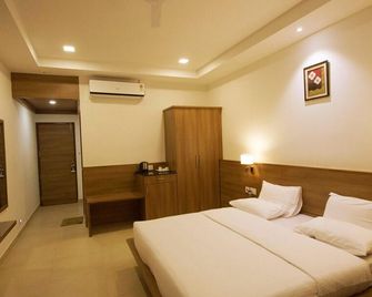 Hotel Raama - Hassan - Bedroom