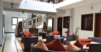 Hotel Aquamarina Suites The Senses Collection - Santa Maria - Lobby