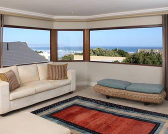 Lavender Manor Guest Lodge - Hermanus - Huiskamer