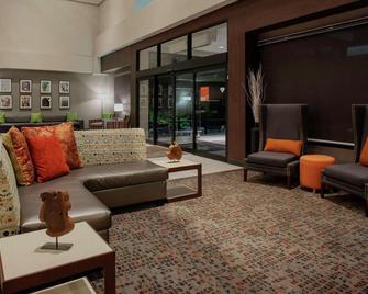 DoubleTree Suites by Hilton Dayton - Miamisburg - Miamisburg - Lounge