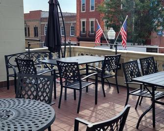 General Francis Marion Hotel - Marion - Balcony