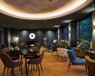 Hotel Rotkreuzplatz - Muy-ních - Lounge
