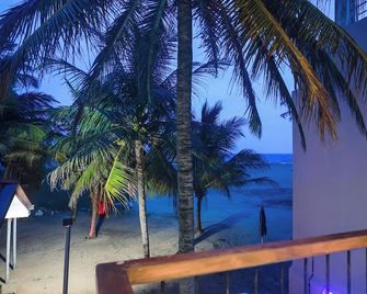 Lankahuts - Negombo