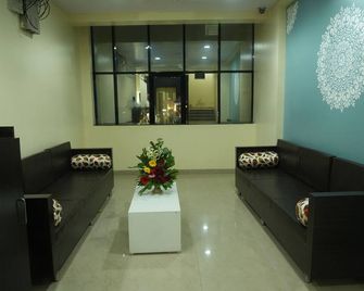 Hotel Avon International - Aurangabad - Phòng khách