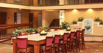 Auburn Place Hotel And Suites - Cape Girardeau - Restaurante
