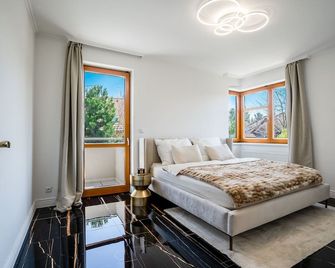 Serenity Prague Villa with garden jacuzzi - Pruhonice - Schlafzimmer