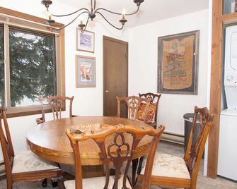 Elkhorn Bluff Condo with Community & Resort Amenities - Sun Valley - Essbereich