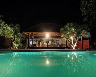 Gilipaddy Resort - Pemenang - Piscina