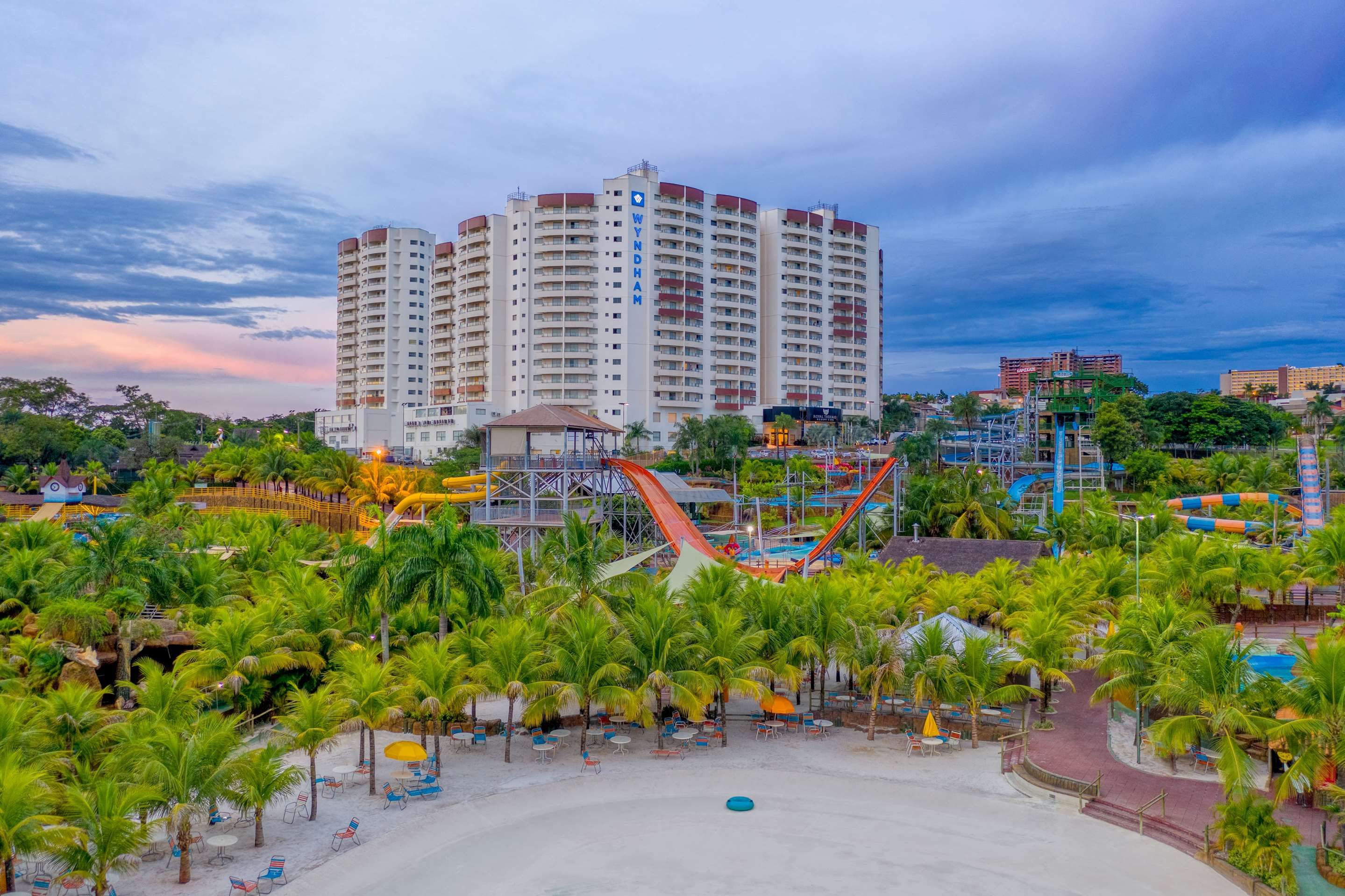 Wyndham Olimpia Royal Hotels - אולימפיה - בניין