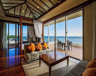 Kanucha Bay Hotel & Villas - Nago