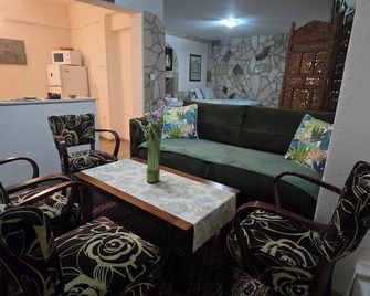 Pansion Infinity - Mostar - Essbereich