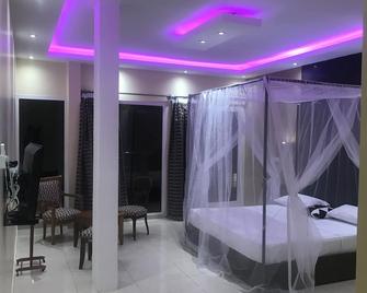 Mson d hote dear mbene and daniel - Saly - Chambre