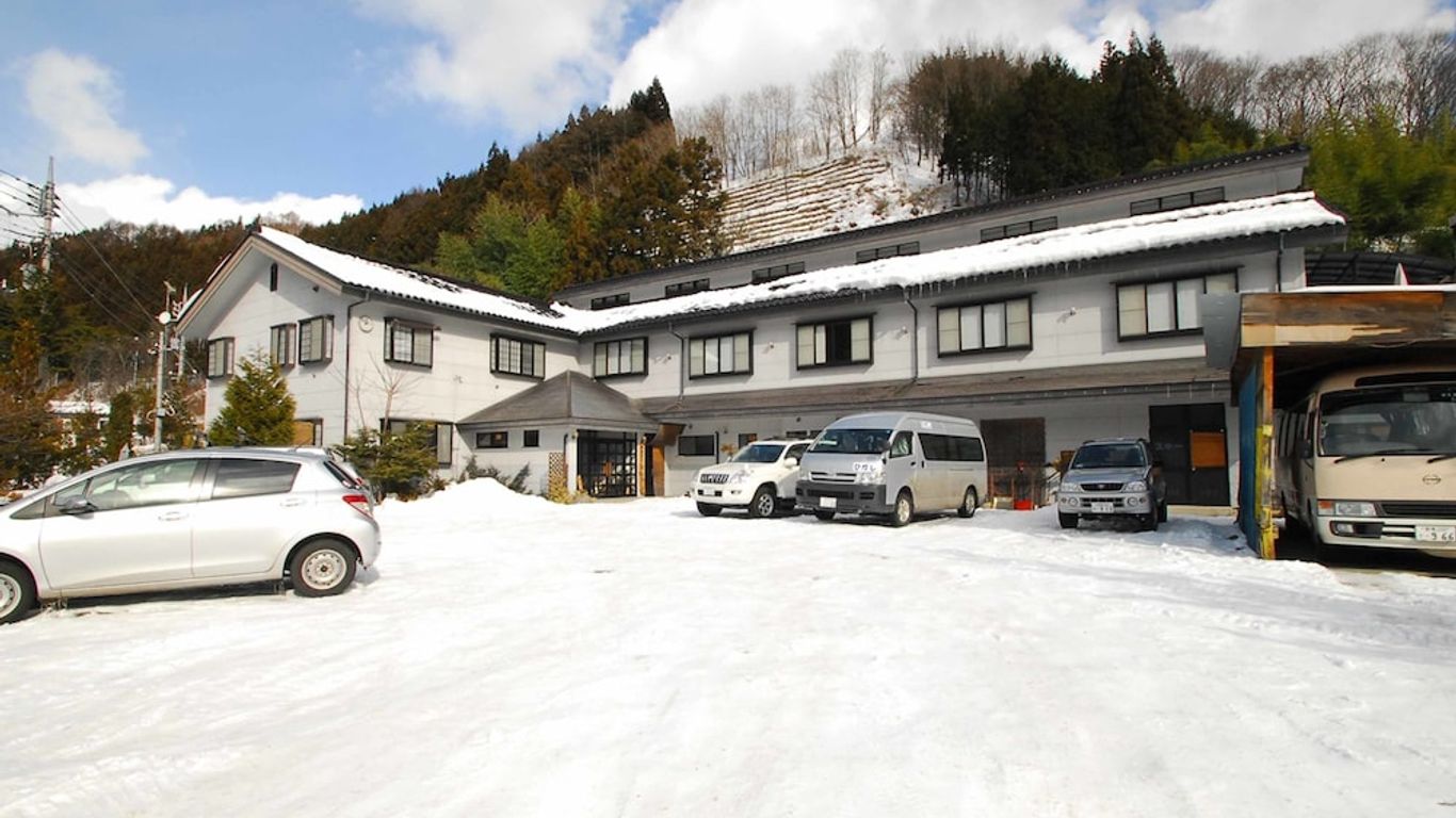 水芭蕉の宿ひがし