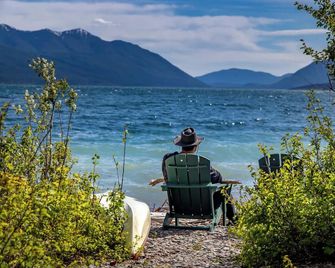 Walsh Cottage on the shores of Lake McDonald - West Glacier
