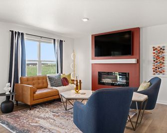 House Divided - Ankeny - Living room