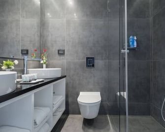 Seaside Hotel by Zvieli Hotels - Tel Aviv