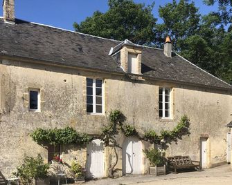 Gite / apartment in castle outbuildings - Commes - Building