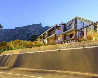 Kensington Place - Cape Town - Building