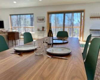 Modern Mountain Loft w/Game Room - Lost River - Dining room