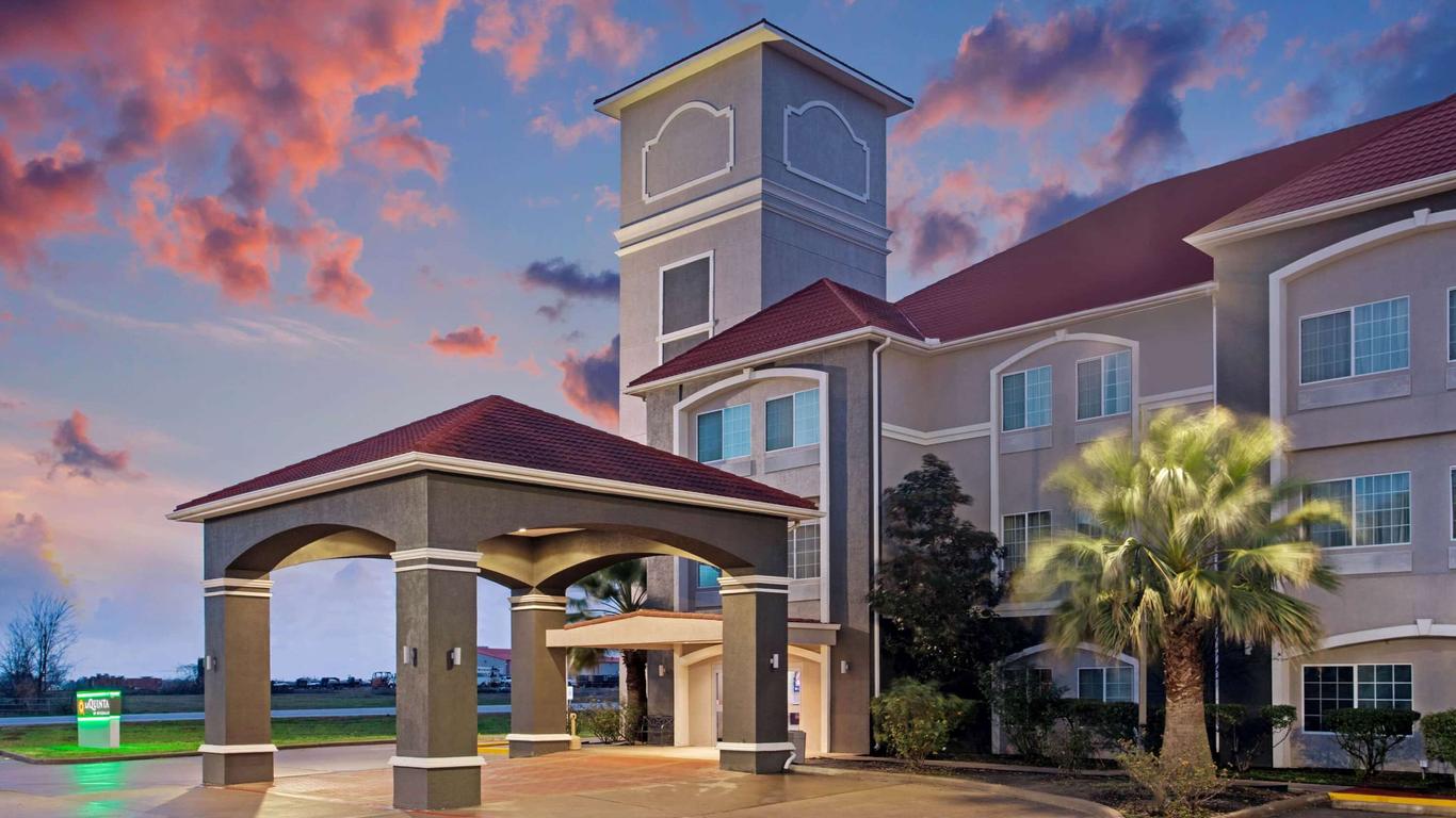 La Quinta Inn & Suites by Wyndham Fairfield TX