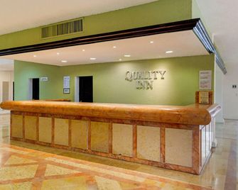 Hotel Quality Inn Nuevo Laredo - Nuevo Laredo - Recepce