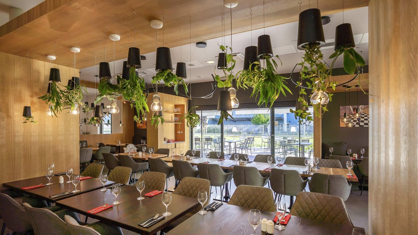 宜必思皮爾森酒店 - 比爾森