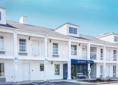 Baymont by Wyndham Dunn - Dunn - Gebouw