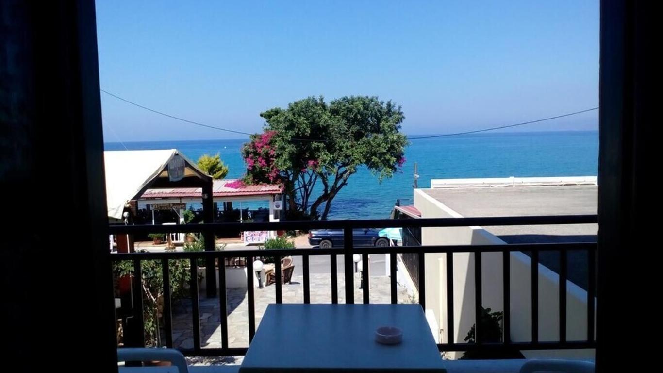 Diamond Beach Apts & Studios