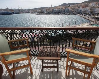 Hotel Aktaion Syros - Ermúpoli - Balcón
