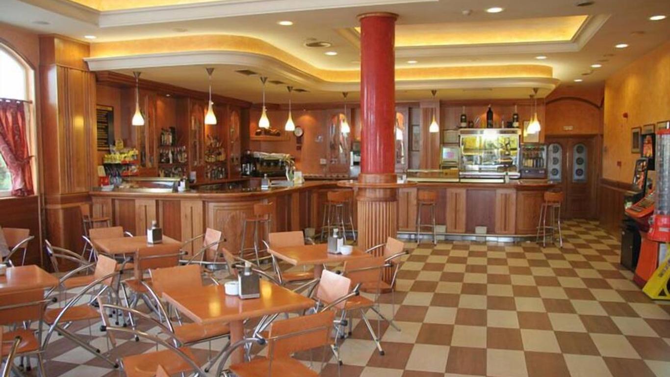 Hotel Camino Real