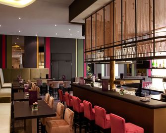 Steigenberger Parkhotel Braunschweig - Brunswick - Bar