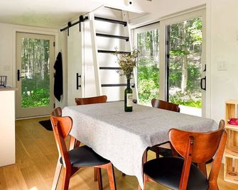 Lil' Rita - Bloomville - Dining room