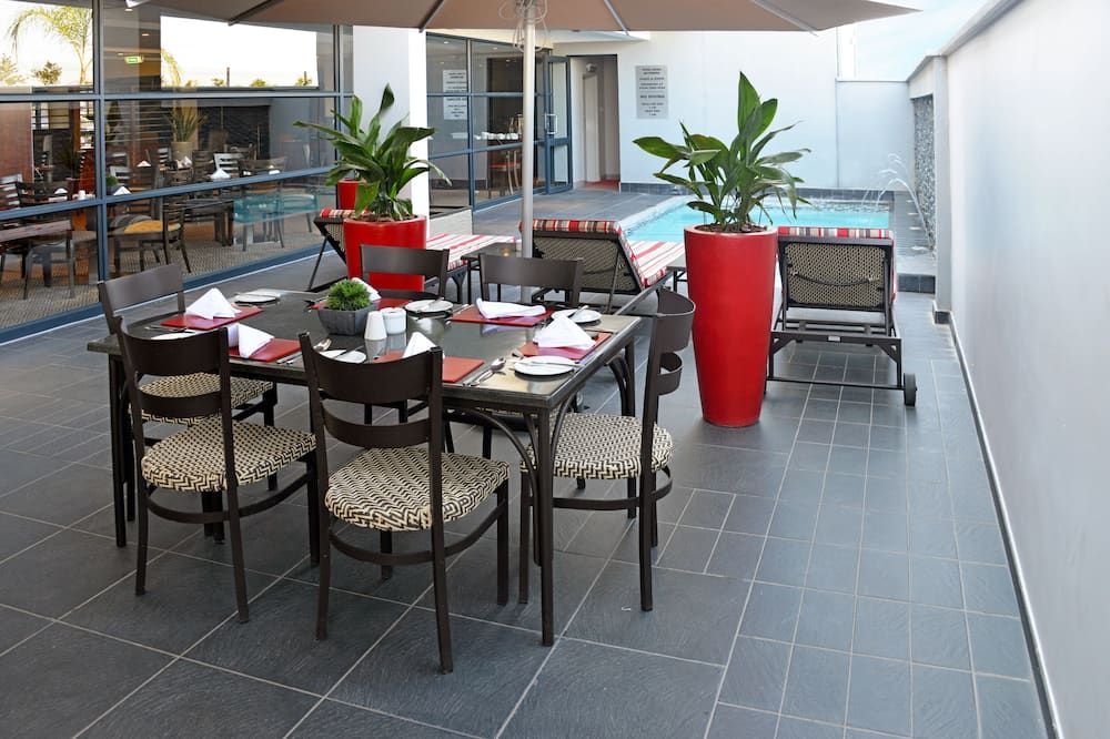 إندابا لودج جابورون - غابورون - مطعم