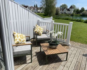 Lakehouse, 36 Isis Lake - Cirencester - Patio
