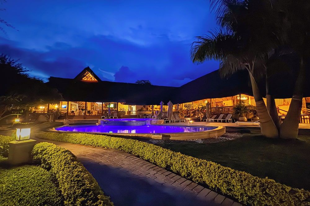 Shearwater's Explorers Village - Victoria Falls - Pool