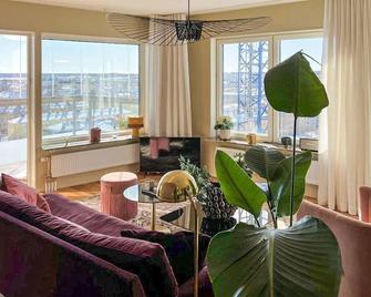 3 Bedroom Lovely Apartment In Uppsala - Uppsala