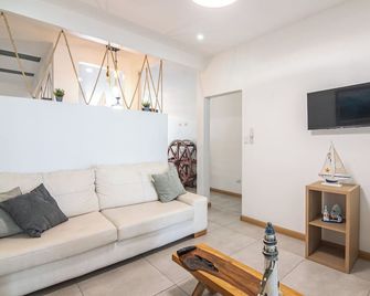 Japandi Tropical Stay - Puntarenas - Sala de estar