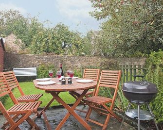 2 bedroom accommodation in Bellerby, Wensleydale - Hawes - Innenhof