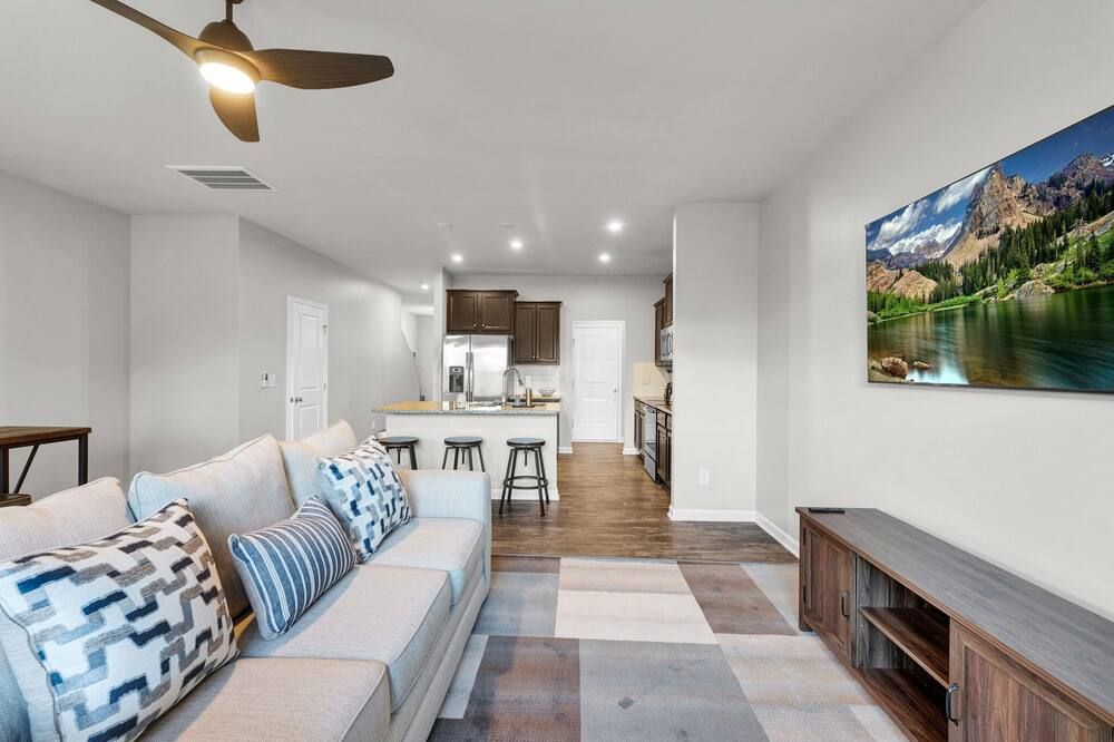 Peaceful 3BR near soccer park - راليغ - غرفة معيشة