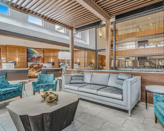 Embassy Suites by Hilton Detroit Metro Airport - Romulus - Lobby