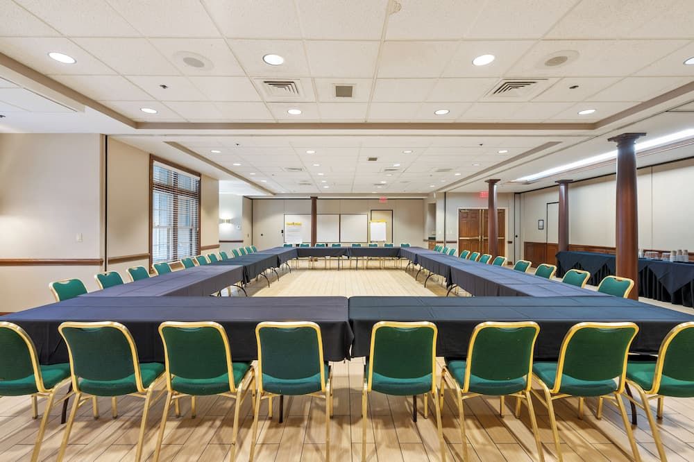 Oakwood Resort - Syracuse - Meeting room