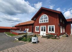 Kiladalens Golf & Lodge - Nyköping - Rakennus
